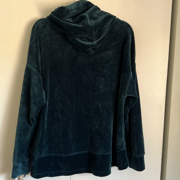 Gently loved velour hoodie - Picture 6 of 6